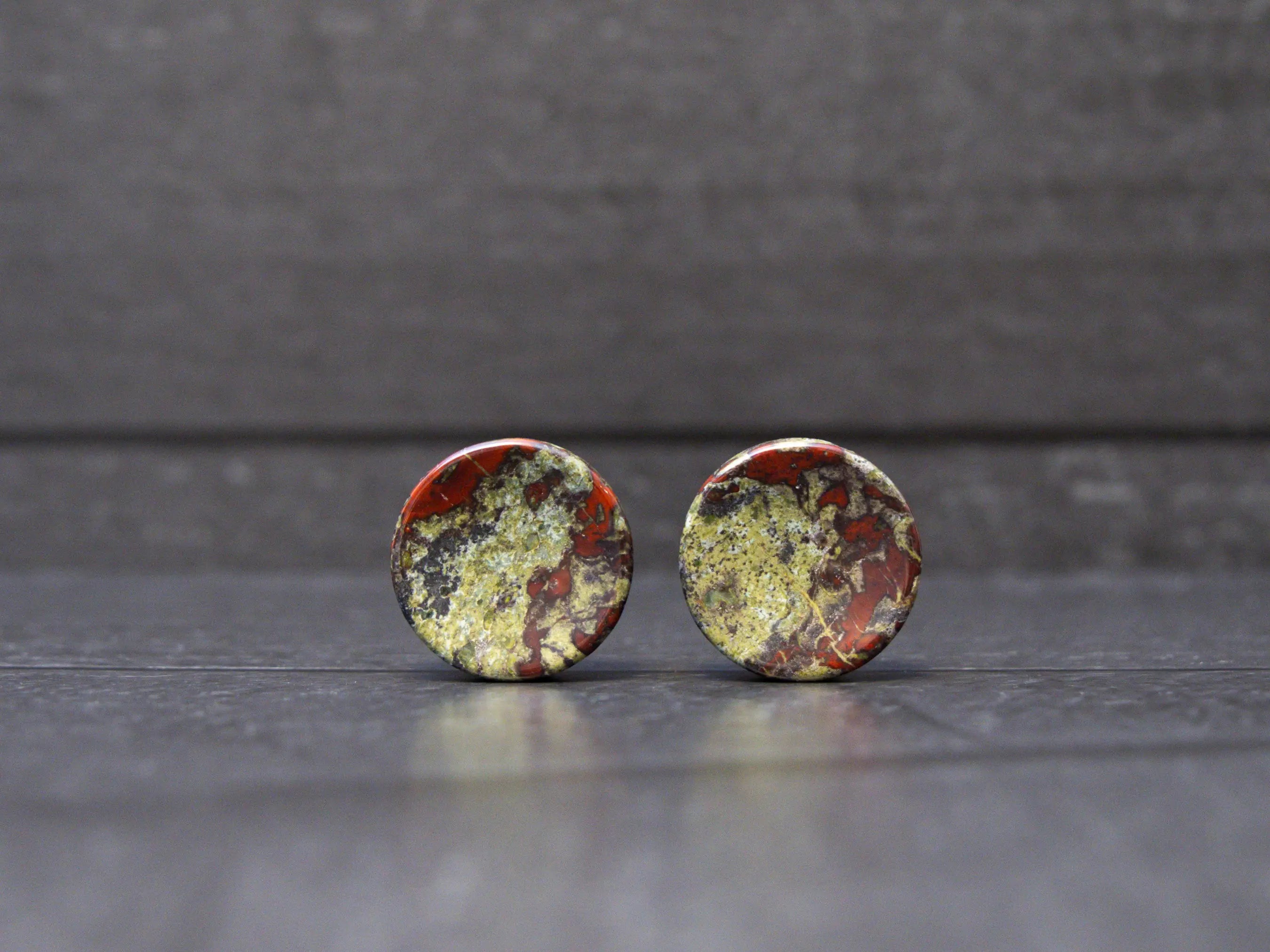 Dragons Blood Concave Plugs