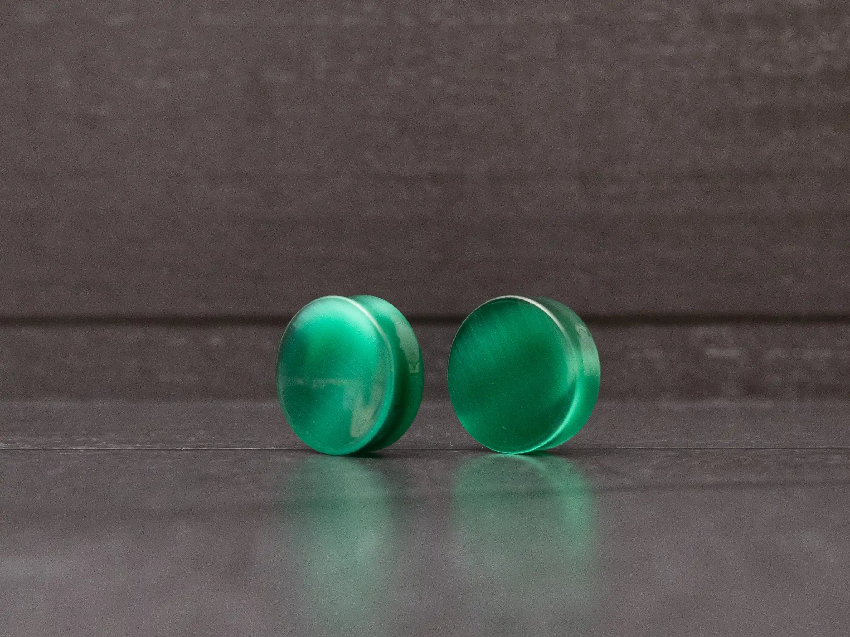 Green Cats Eye Concave Plugs